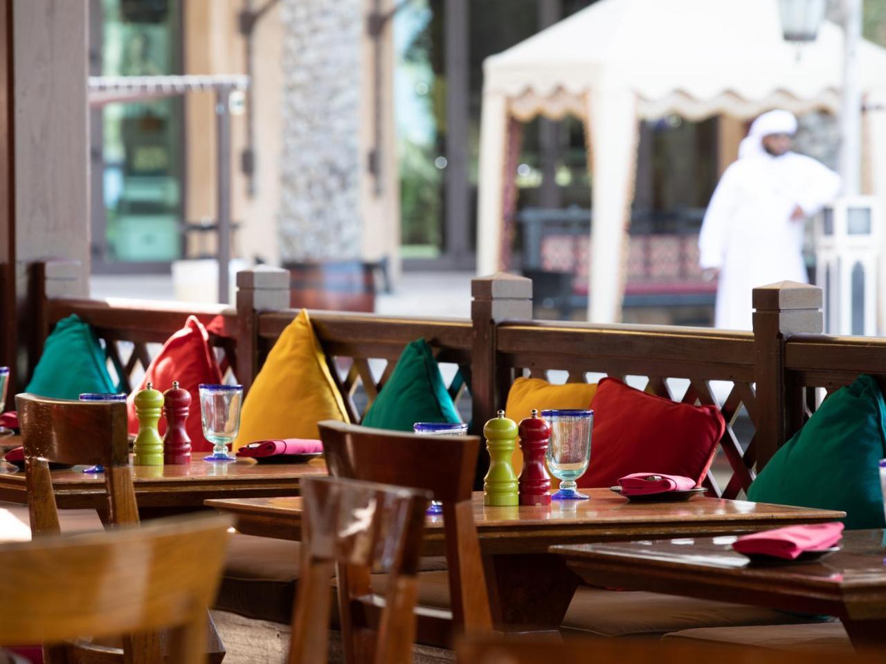Jumeirah Mina Al Salam ดูไบ ภายนอก รูปภาพ The restaurant